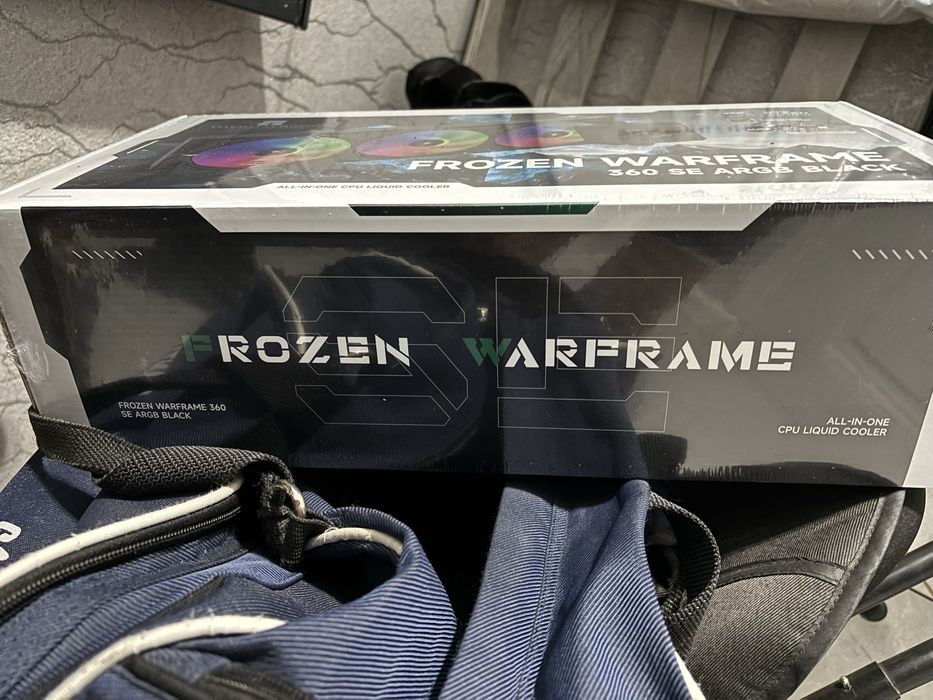 Frozen Warframe 360 SE ARGB Black