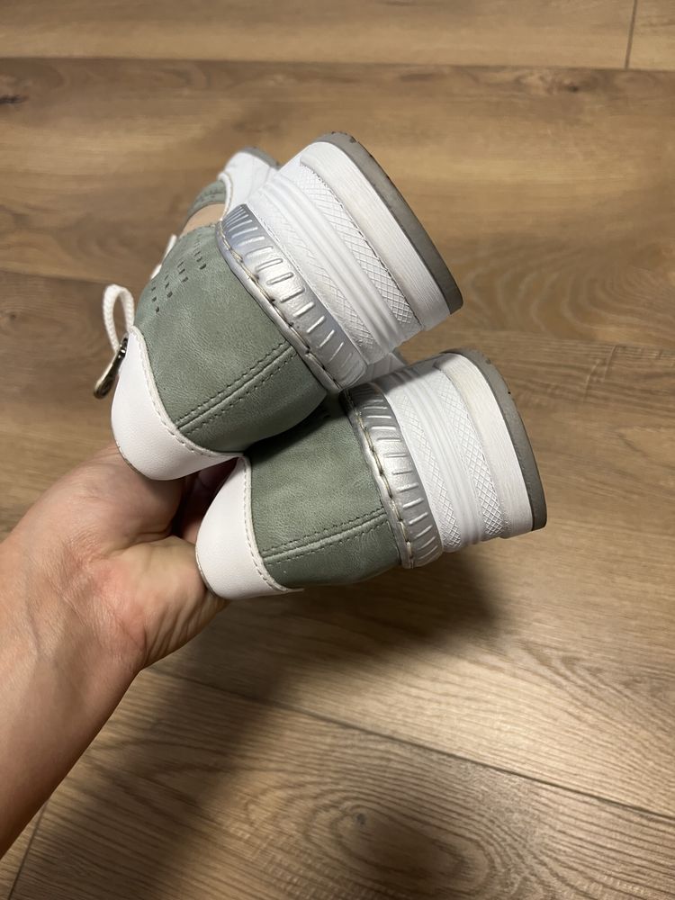 Sneakersi Rieker noi marime 41