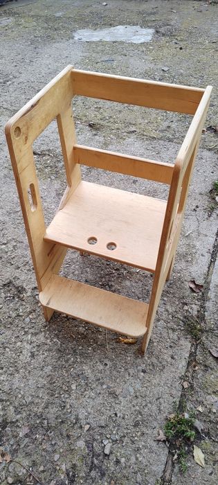 Scaun inaltator copii