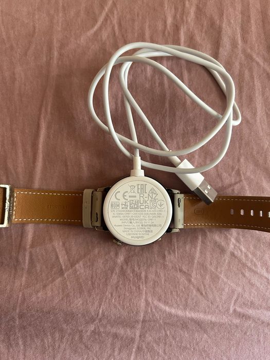 Смарт часовник HUAWEI WATCH GT 3