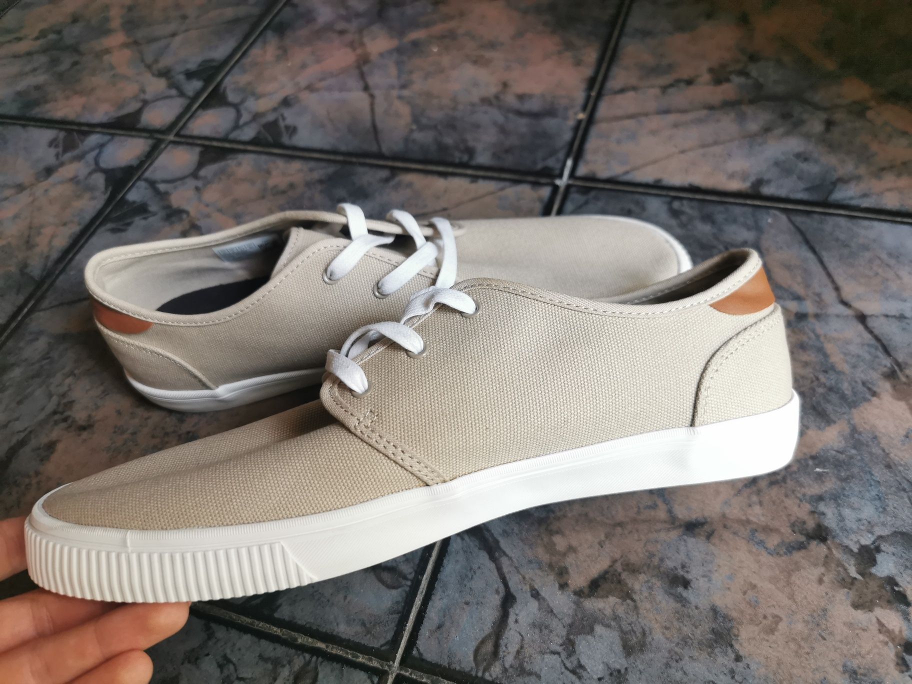 Кецове Toms Carlo