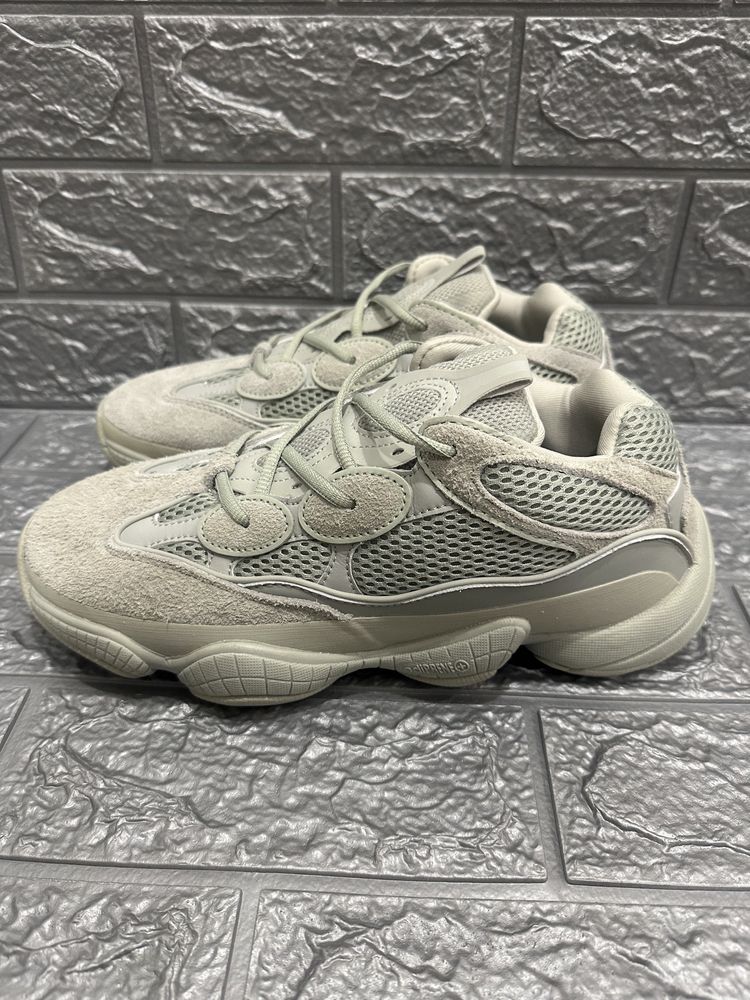 41-45 Yeezy 500 Salt