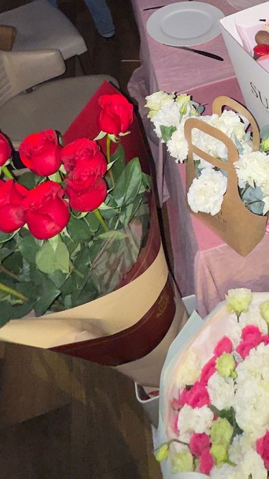 Свежие цветы на продажу