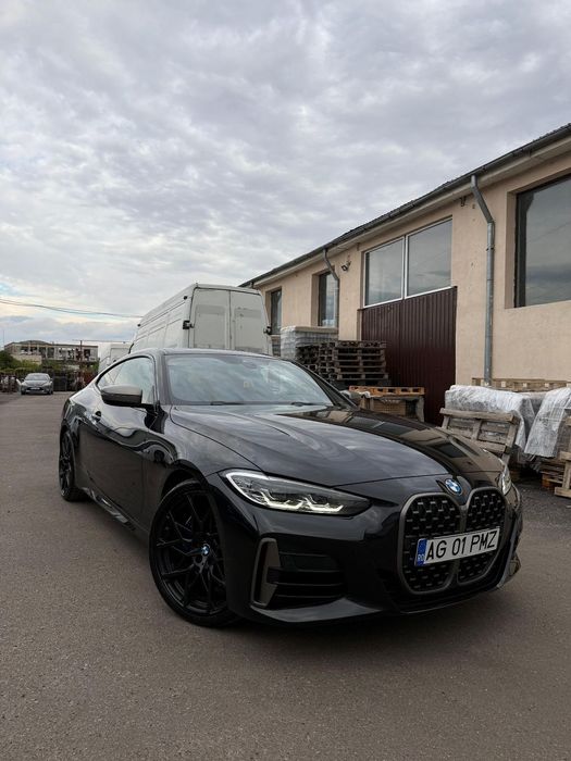 BMW M4 BMW M440i xDrive MHEV !