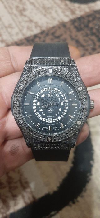 Срочно продам часы Hublot Geneva в нормальном состоянии