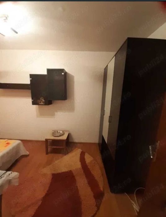 Inchiriez garsoniera govandar