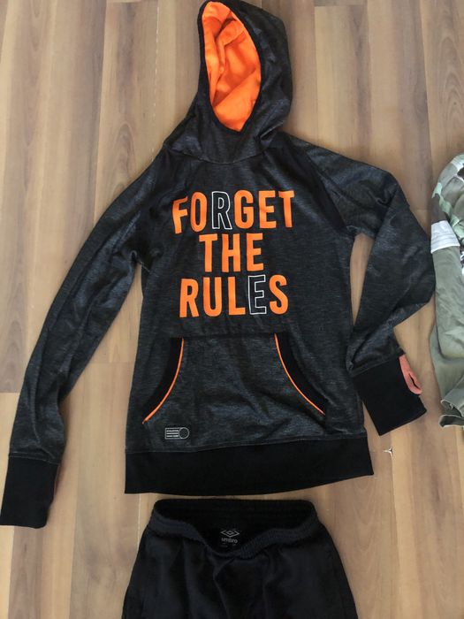 Лот за момче около 152-156 см за 12 лв