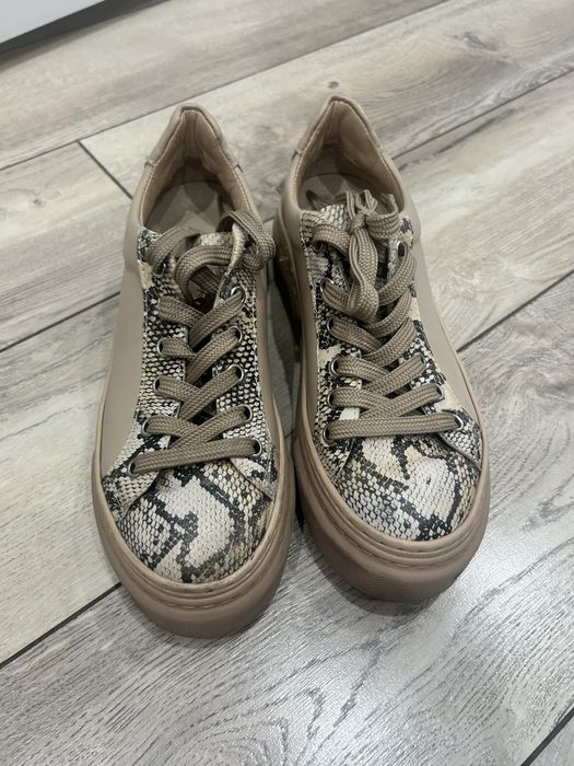 Продам обувь 36р