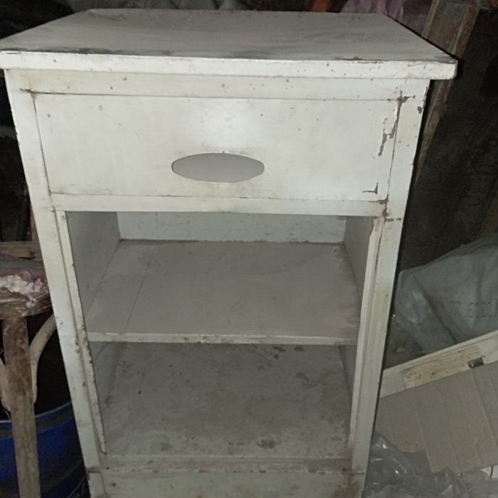 Ящик железный с крышкой