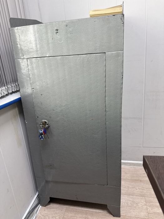 Продам сейф с толстого металла, самовывоз