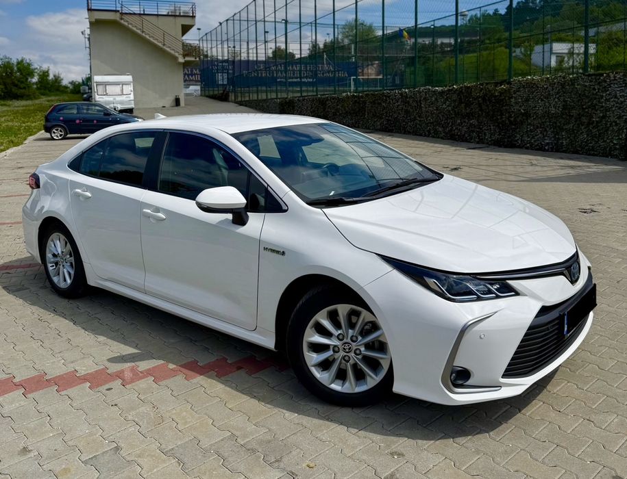 Flota Bolt , inchiriem masini corrolla hibrid 1.8 Cluj Napoca