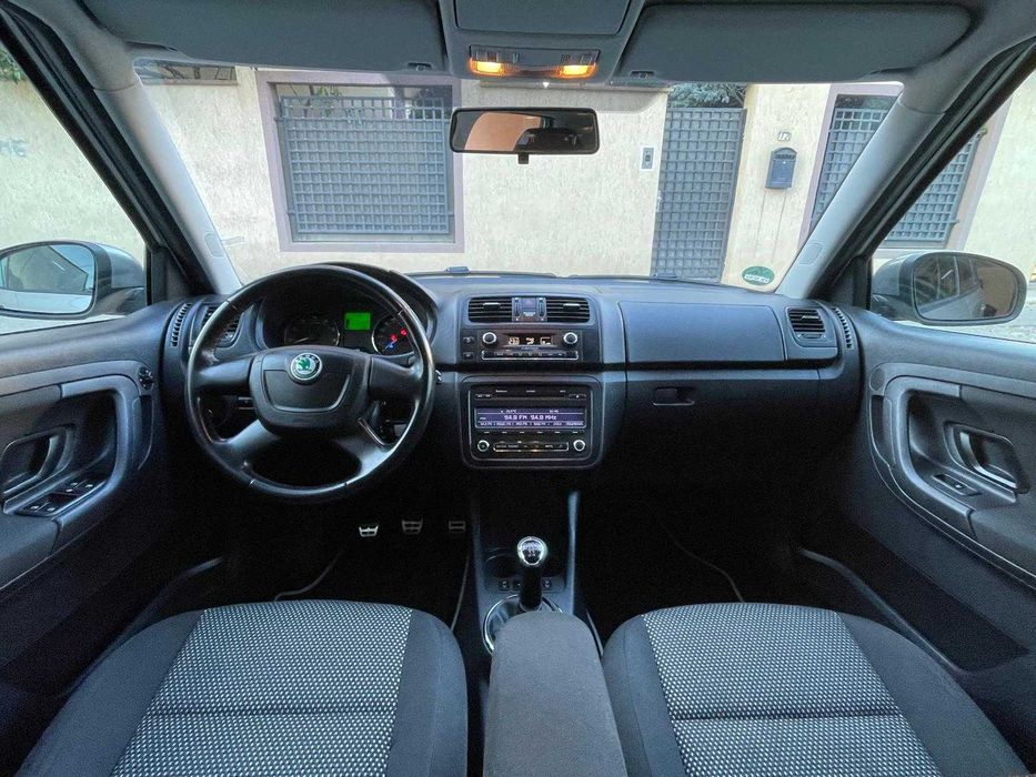 Inchiriez auto skoda fabia 2012,pretabila și pentru glovo, bolt,  uber