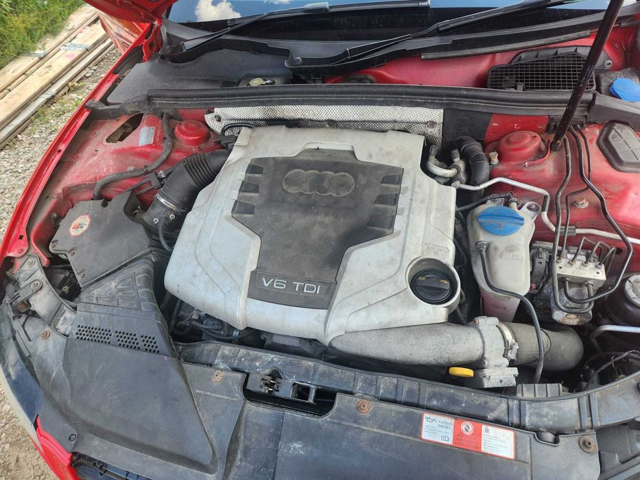 Dezmembrez Audi A5 Quattro 3.0 TDi an 2008 cod motor CAP