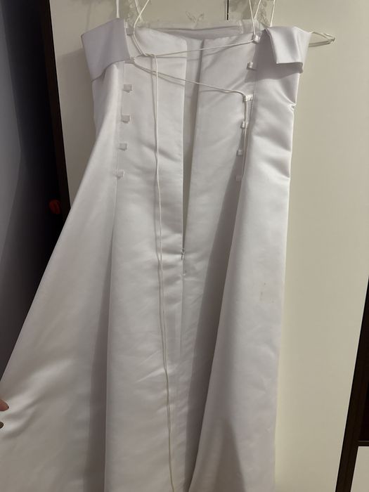 Rochita de mireasa pentru fetite