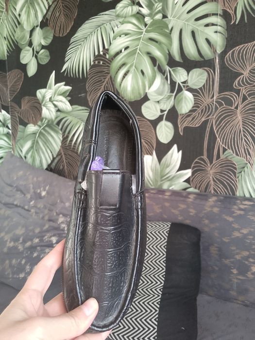 Обувь женская и мужская (кизлар ва угил болалар оёк кийимлари)