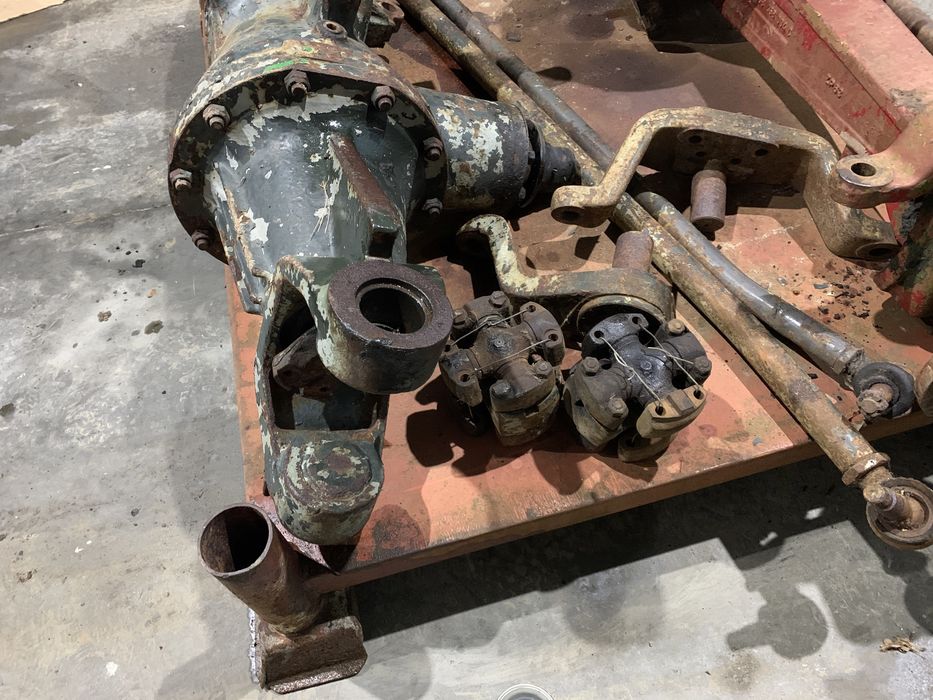 Punte axa deutz DX 140,DX 145,DX 160 APL3052 si Deutz D 13006