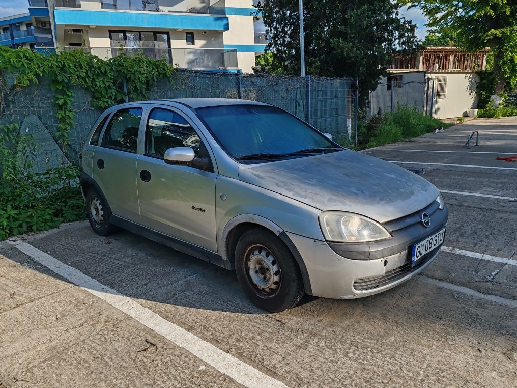 Opel Corsa.                                .