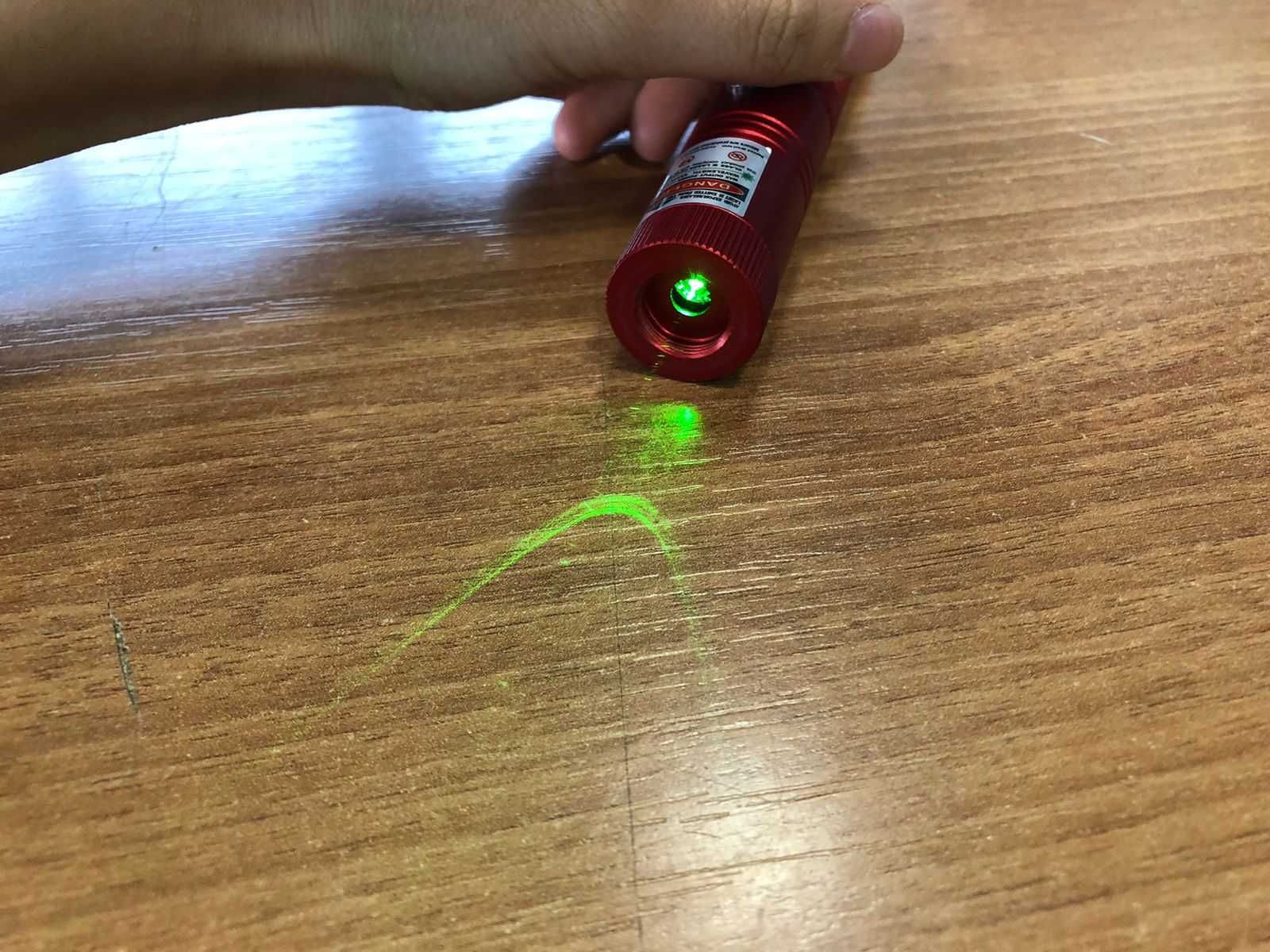 Лазерная указка Laser Pointer (зеленая).Огромный выбор Опт и в розницу