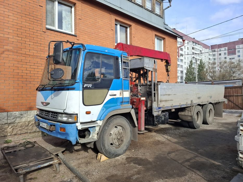 Услуги манипулятора борт 7м,гр 15 тон,стрела 4,5тон,выл 9м