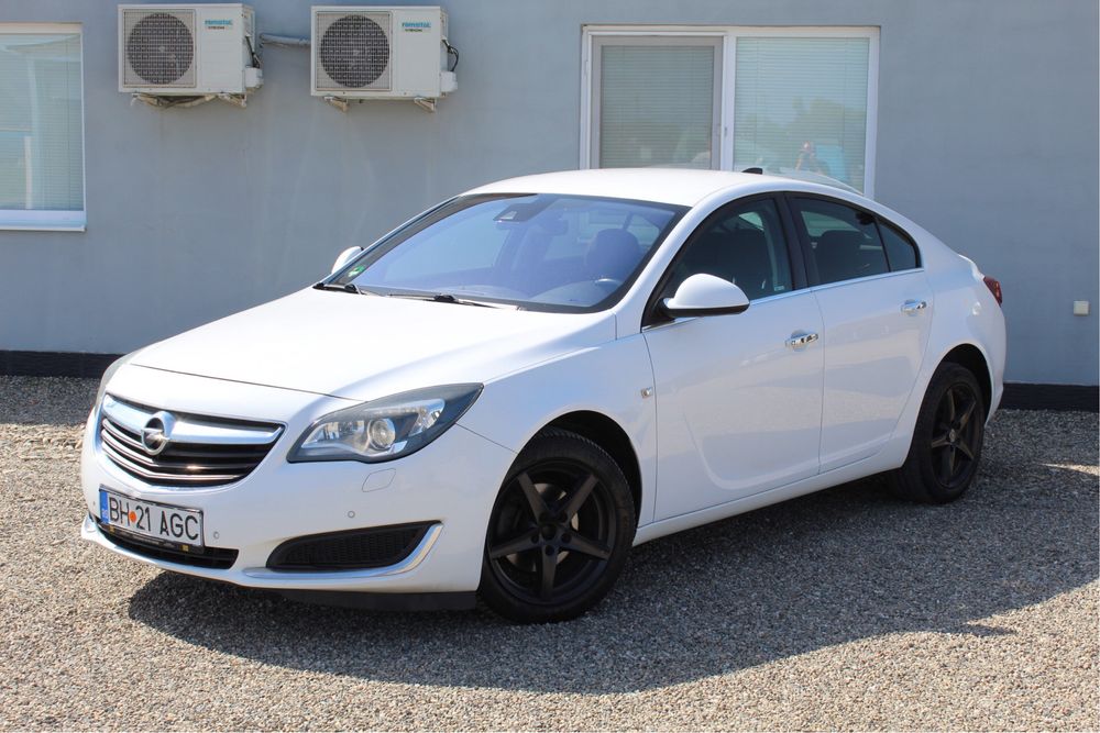 Opel insignia limuzina 1.6 CDTI