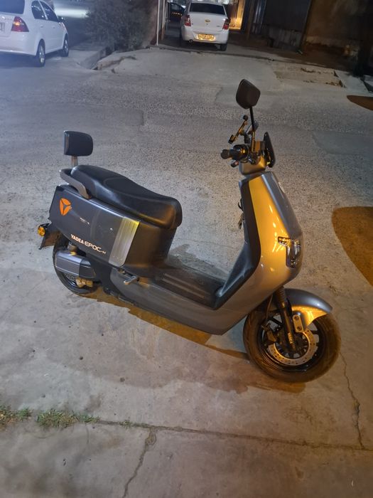 yadea e10 epoc N1 скутер 100км бир зарядда