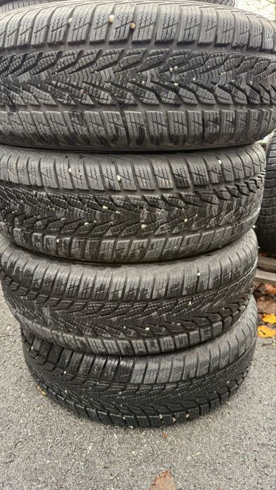 4 бр зимни гуми 195/65/15 POINT S