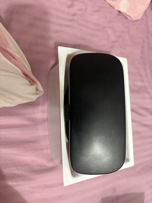 Samsung Gear VR powered by oculus