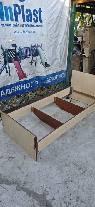 Продам кровать и матрас