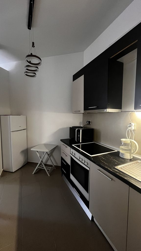 Дава се под наем Двустаен апартамент в Поморие - 55 кв.м за 350 € - Снимка #3