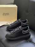 Adidasi Alexander Mcqueen noi!