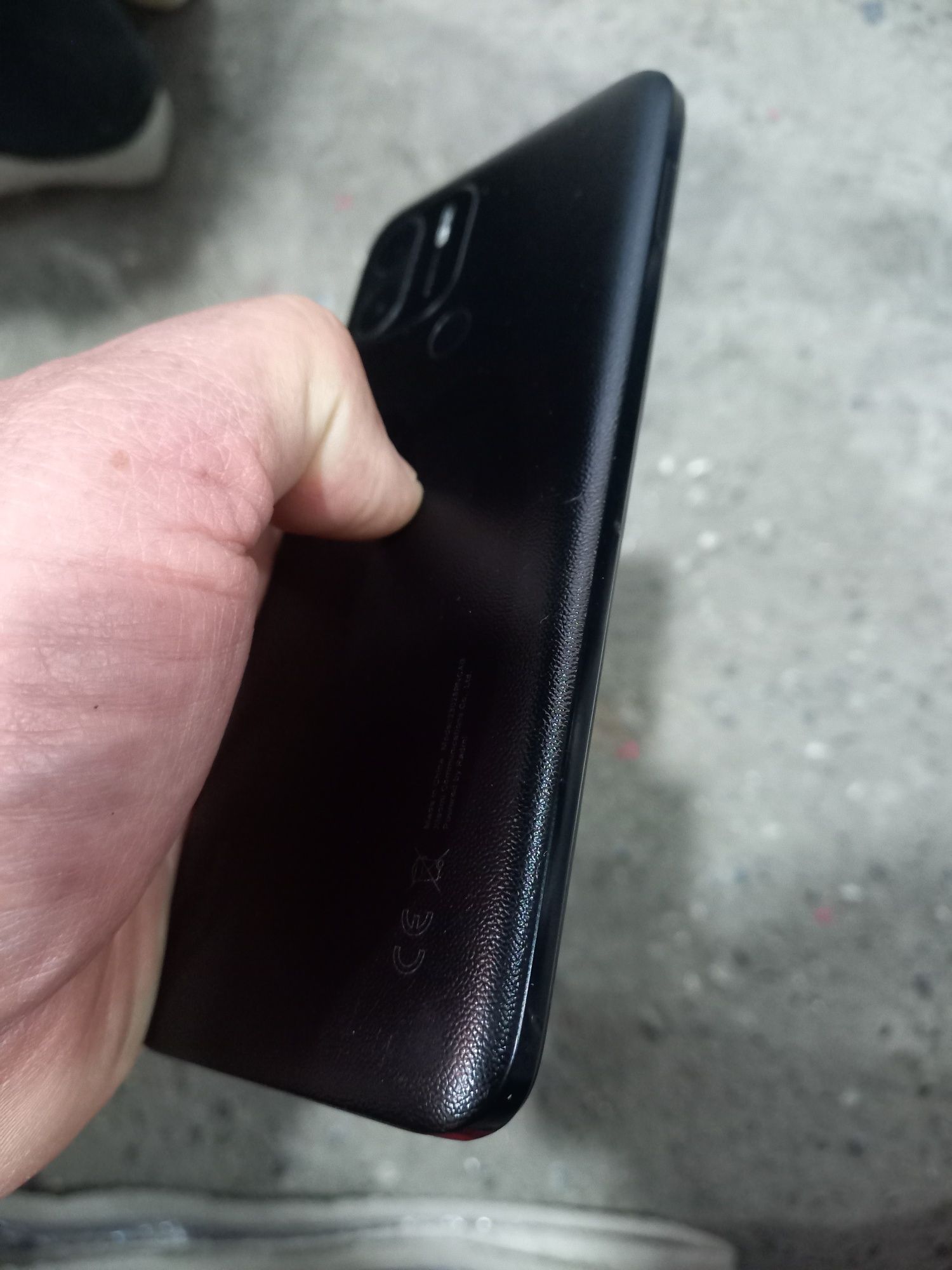 Redmi A2+ ideal holati yangi tiniq 64GB hotirasi rangi qora .