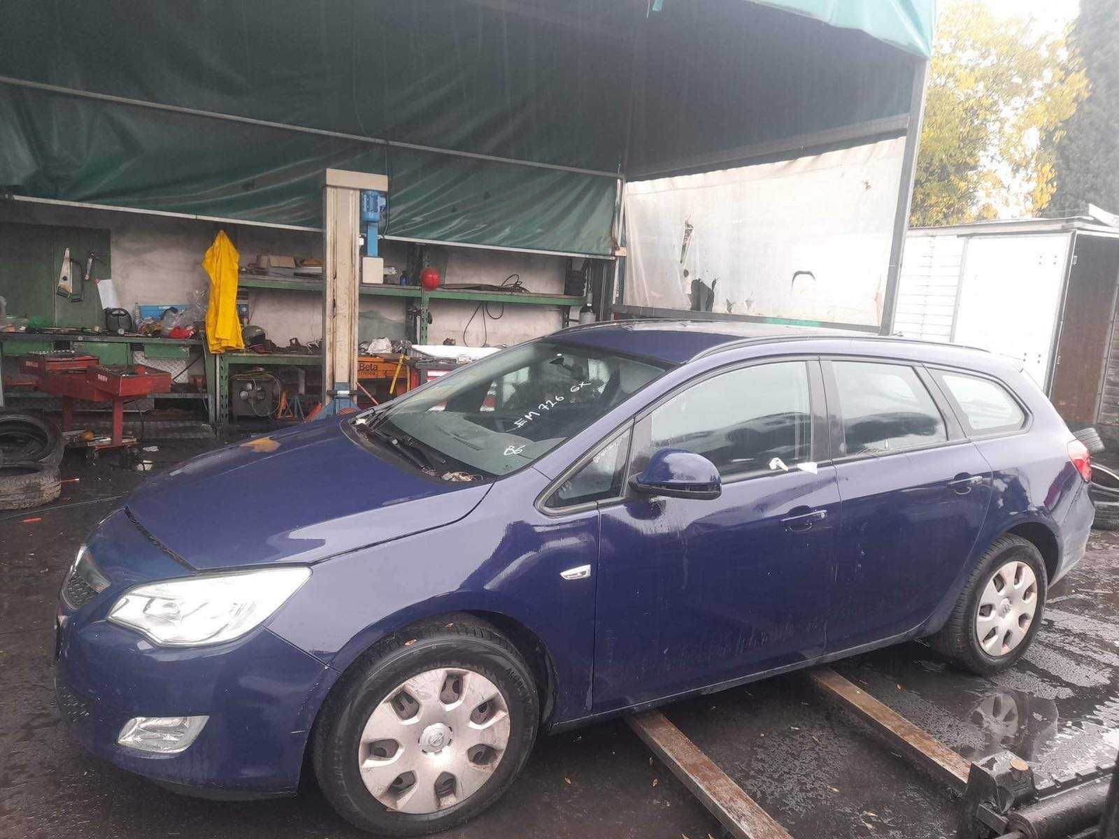 Opel Astra J 1.7 A17DTR 2011г. НА ЧАСТИ!