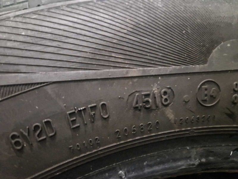 4 Continental R16C 225/65/ 
летни бусови гуми 
DOT4518