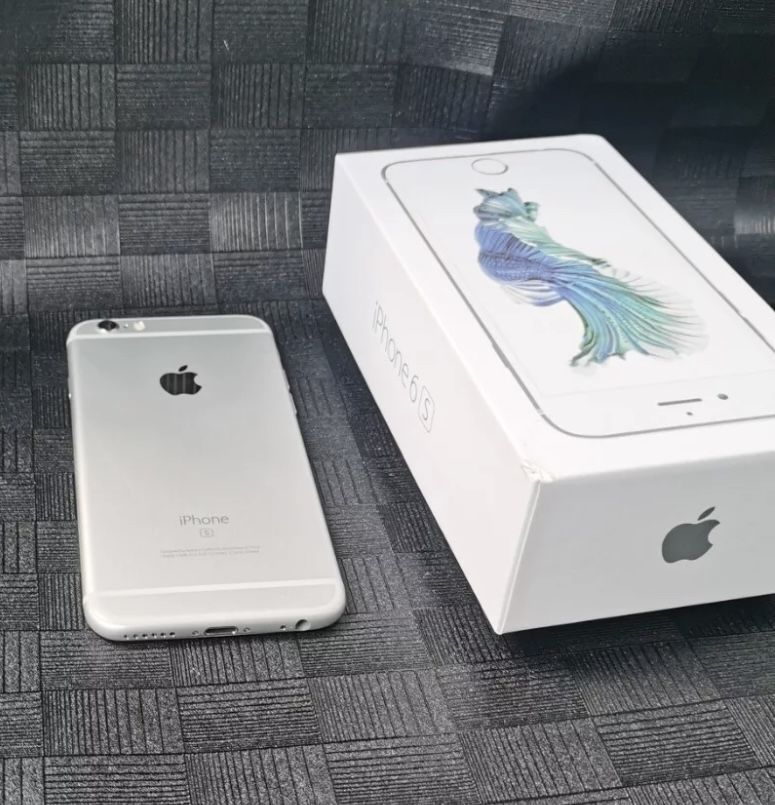 Iphone 6s silver (100% baterie) IMPECABIL