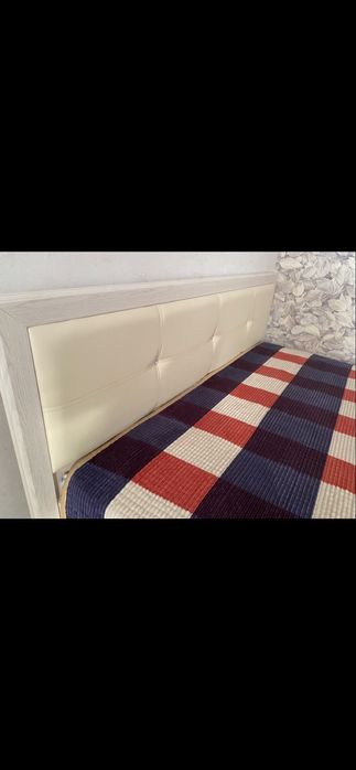 Продам кровать + матрас 180*200