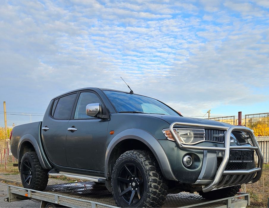 Mitsubishi L200  pickup