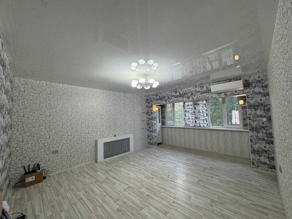 СРОЧНО! Продается двухкомнатная квартира на первом этаже