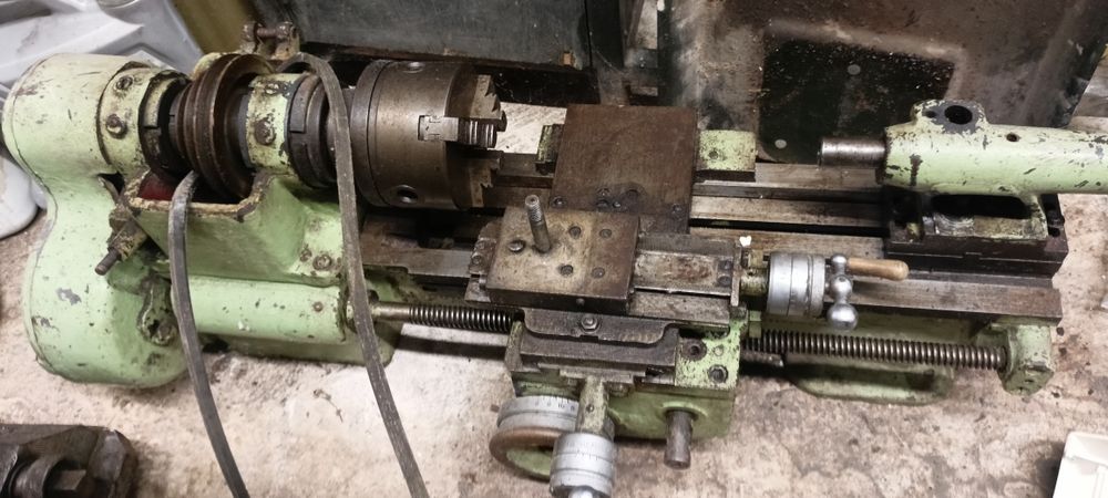 Продам токарный станок тв16