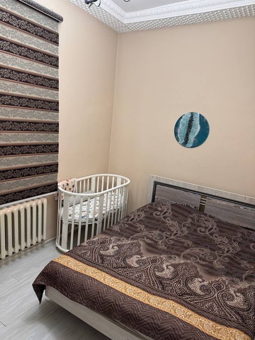 Продается 2х ком Бобура Высокопотолочка