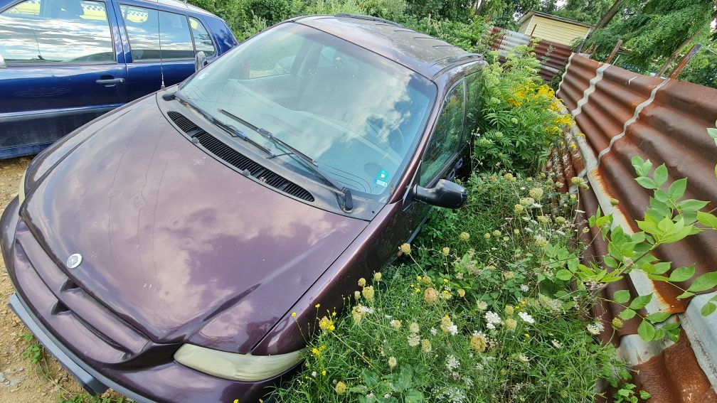 Chrysler Voyager 2.0 , Крайслер Вояджър На Части !!!