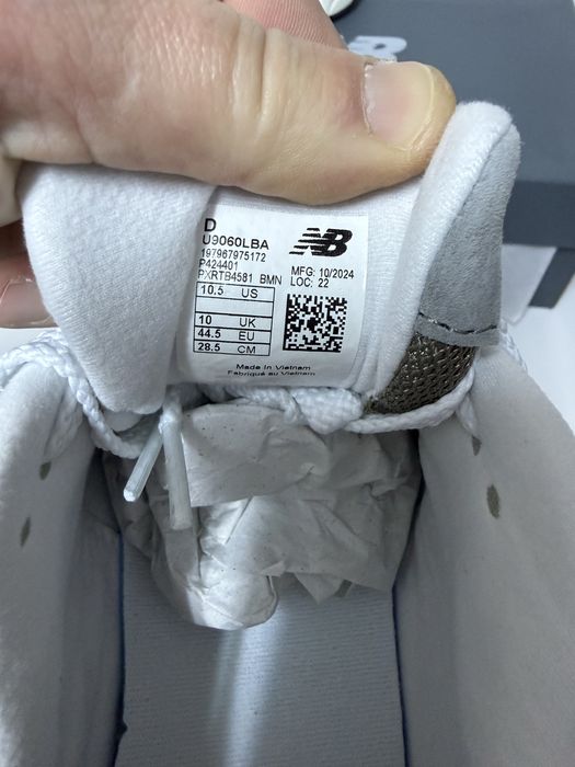 Adidasi New Balance 9060 marimea 44,5 noi, originali