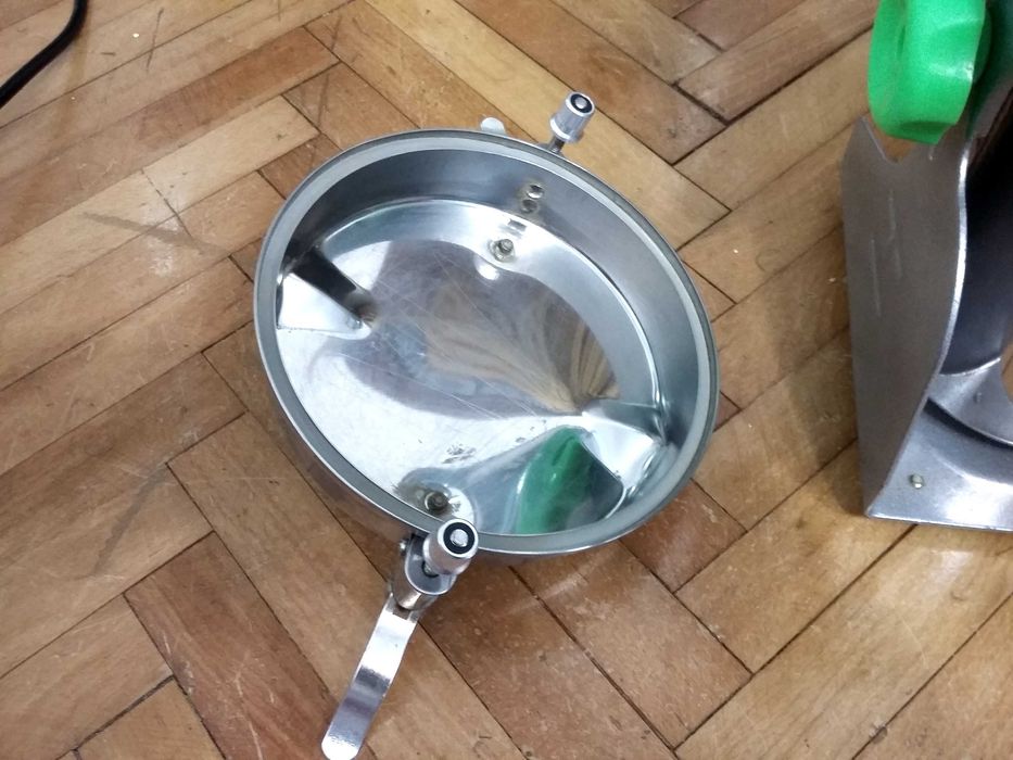 Râșniță cereale, cafea, semințe - le face făină