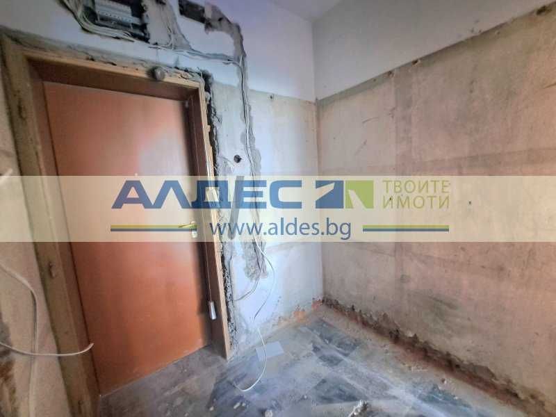 Двустаен, Лозенец до НДК