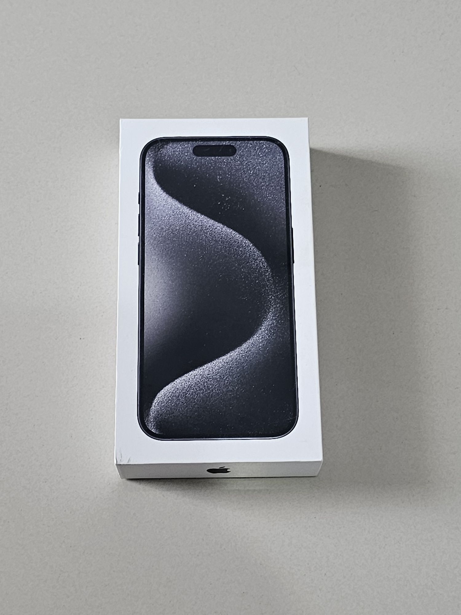 Iphone 15 pro, Black Titanium, 12 luni garanție, sigilat, 128gb, liber