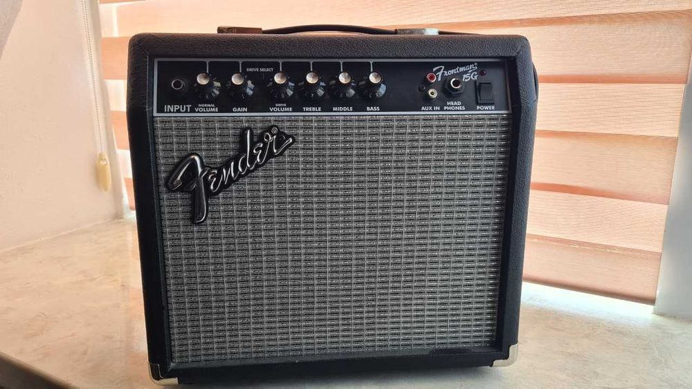 Fender Frontman 15G комбоусилитель