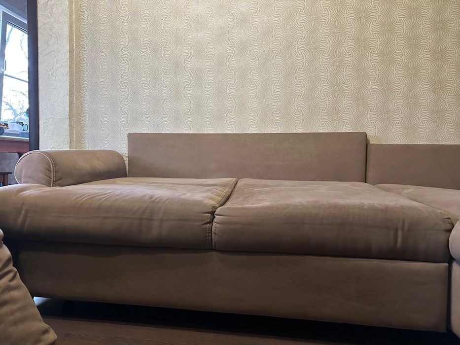 Продам диван угловой!