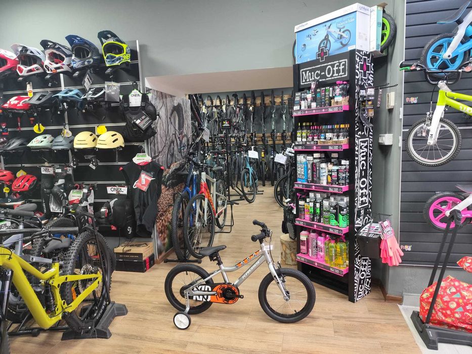 Bicicleta Kross Racer 4.0 2025 silver / white / orange / glossy  16"