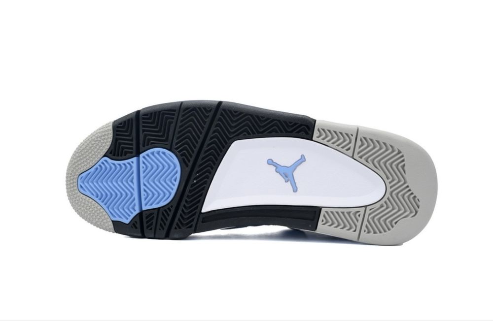 Air jordan 4 University Bluie