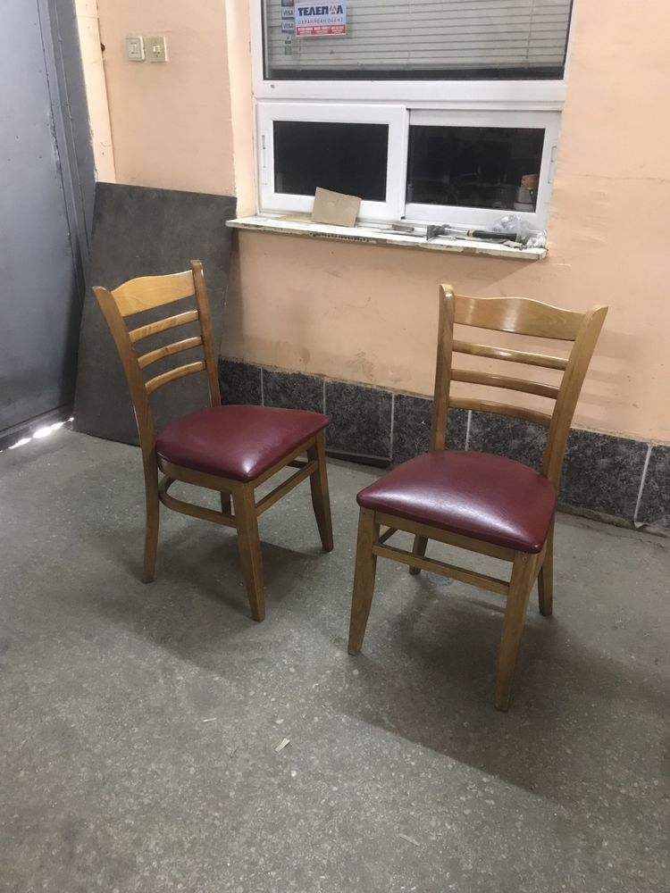 Трапезни маси