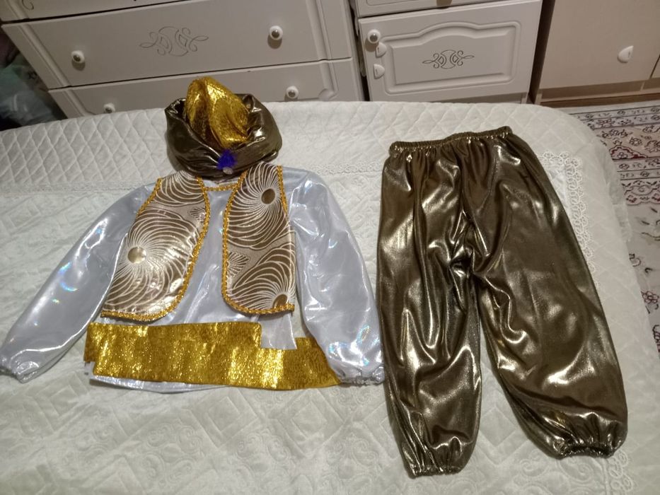 Красивый новогодний костюм